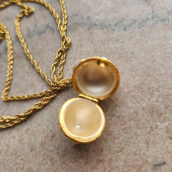 Faberge Egg Pendant Necklace Earrings Set Joan Rivers Jewelry Locket Rhinestone - Picture 8 of 12